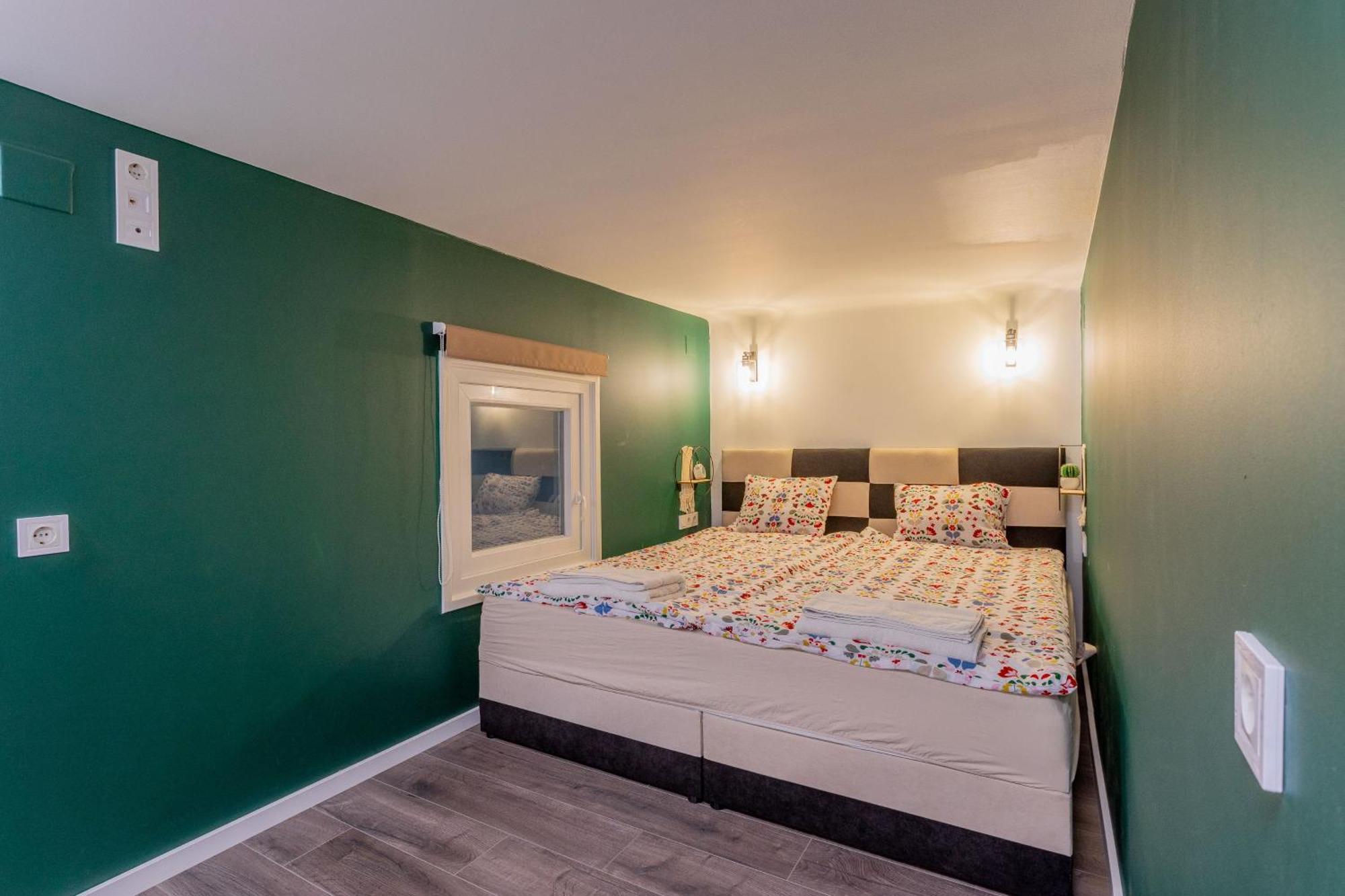 Full Equipment Designed Apartment In The Heart Of Budapest For 4 People Kültér fotó