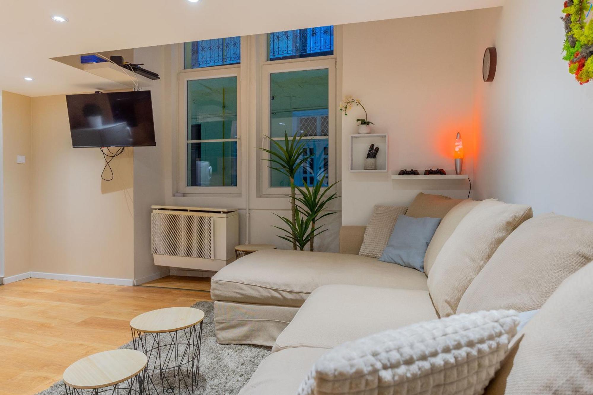 Full Equipment Designed Apartment In The Heart Of Budapest For 4 People Kültér fotó